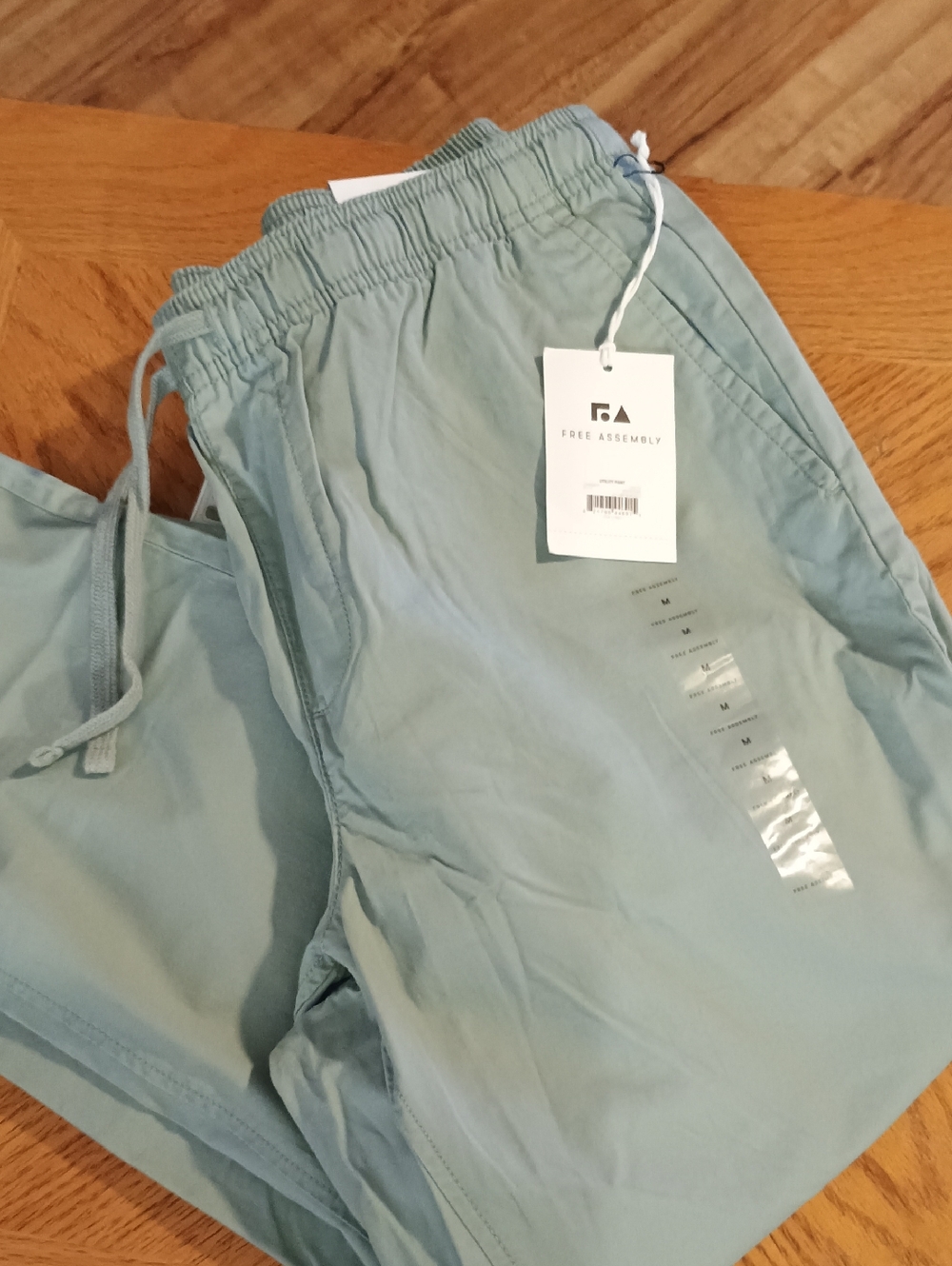 Free Assembly Men's Light Green Size Medium (New With Tags) Utility Pants